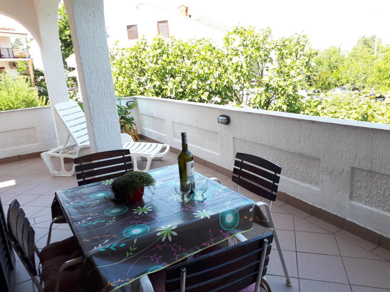 Apartments Vila Ida Vantacici Extérieur photo